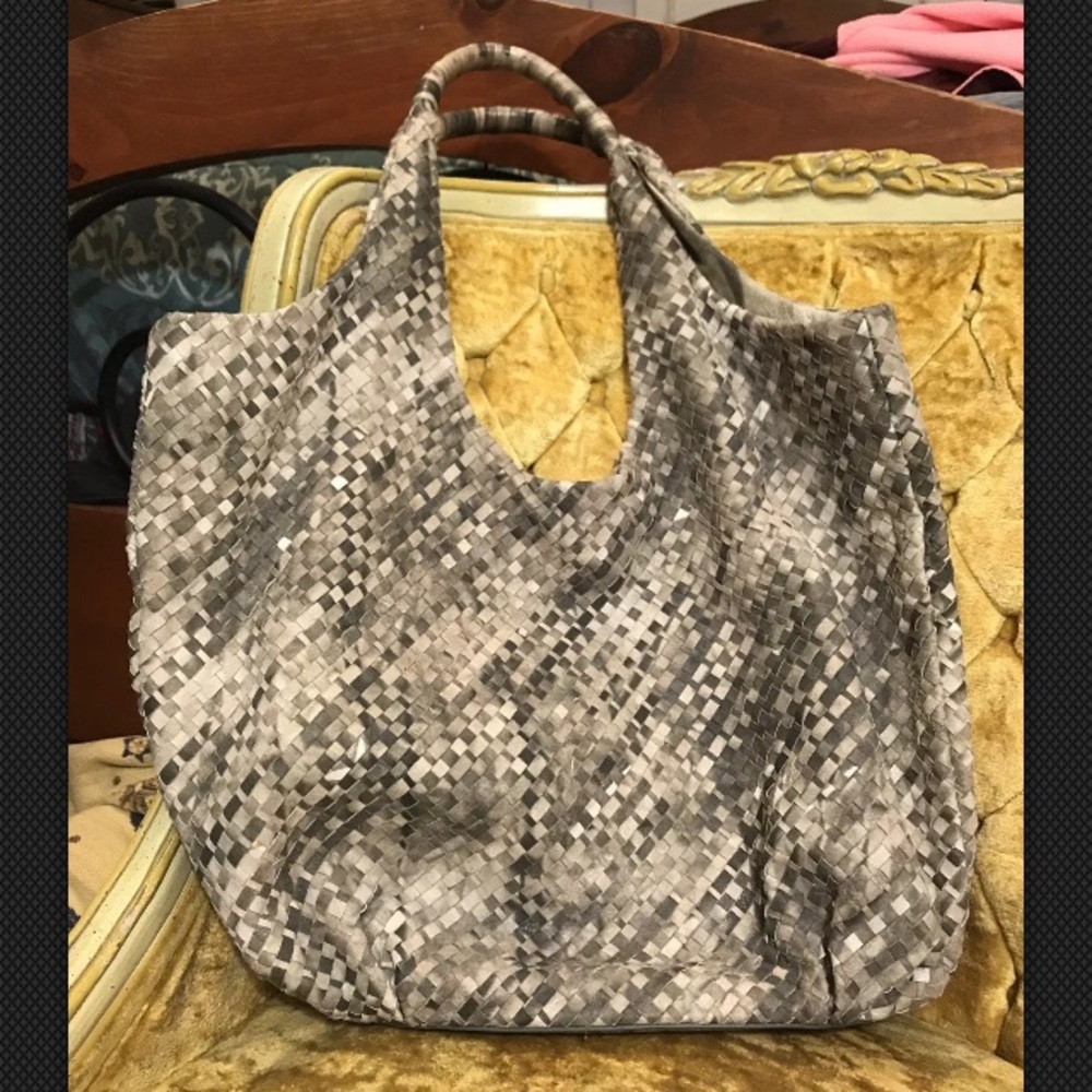 Elliott Lucca Gray Woven Hobo Bag - Picture 7 of 8